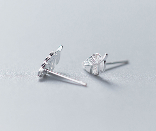 Color: Silver - Female Fashion Temperament Diamond Feather Stud Earrings Personality Sweet Leaves