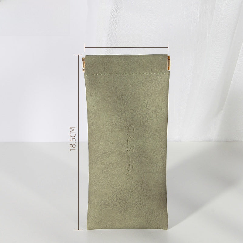 Sd747ef44808f4d9d8e0b61e70a87cc86L