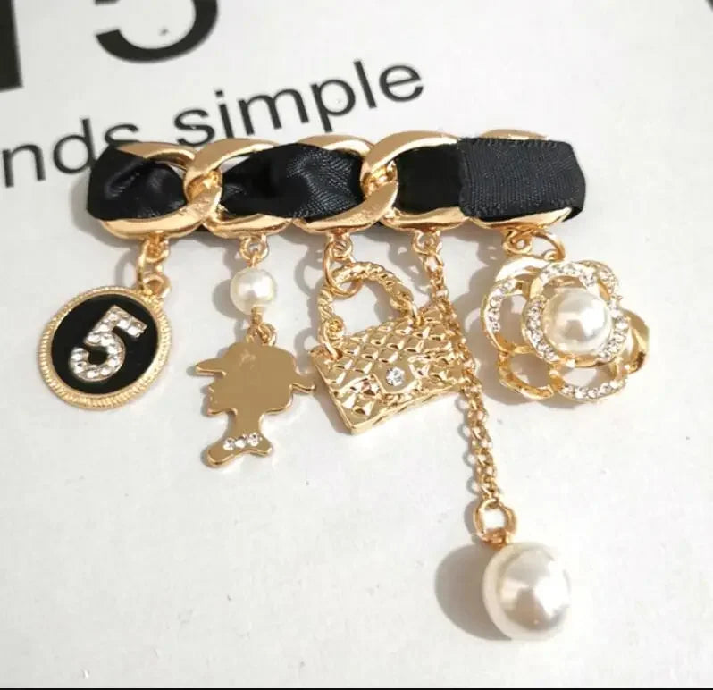 Se56df1ba5ef24f97bad3804259cdd543T